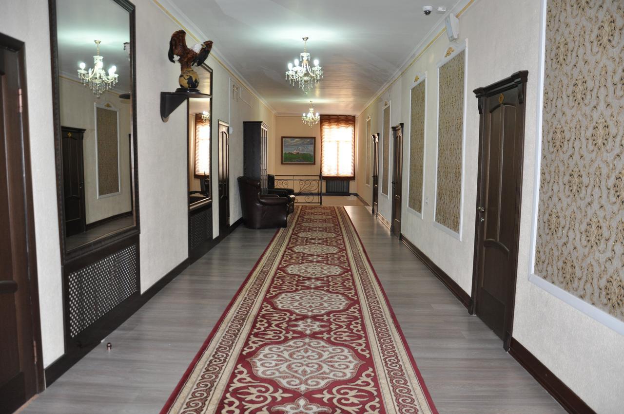 Hotel "Aishadeluxe" Тараз Экстерьер фото